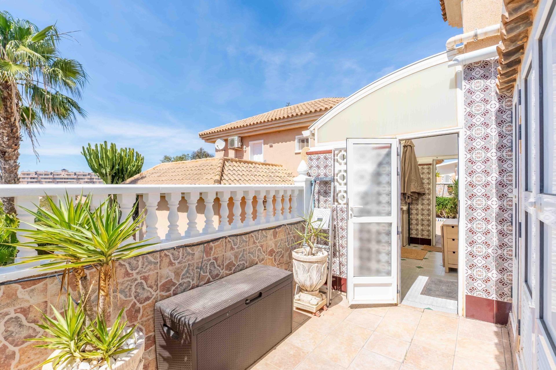 Revente - Villa - Orihuela Costa - Punta Prima