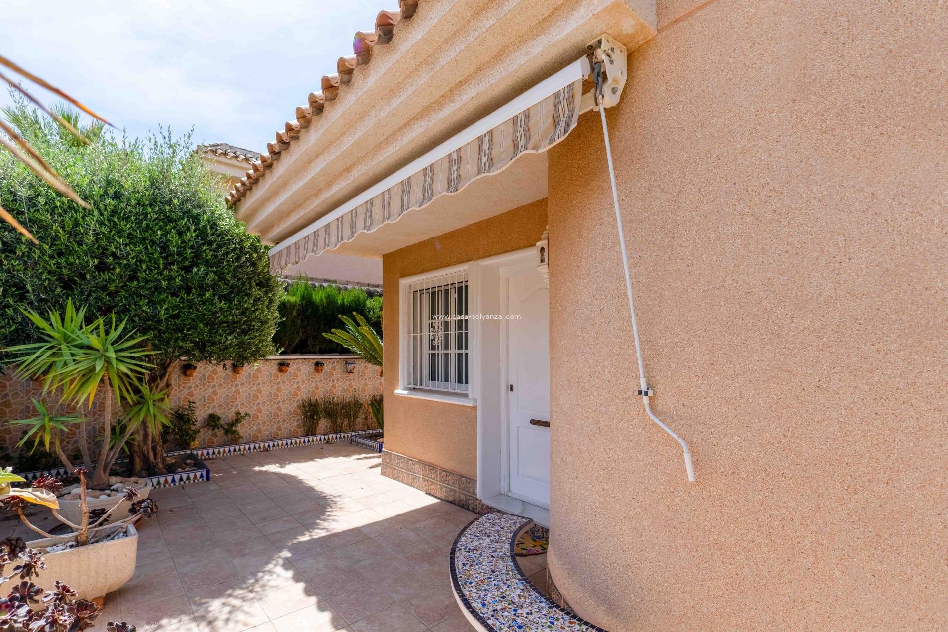 Revente - Villa - Orihuela Costa - Punta Prima