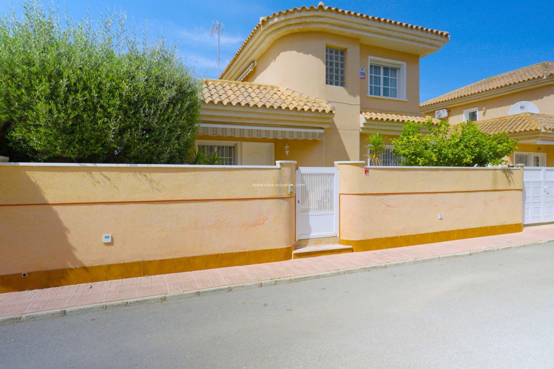 Revente - Villa - Orihuela Costa - Punta Prima