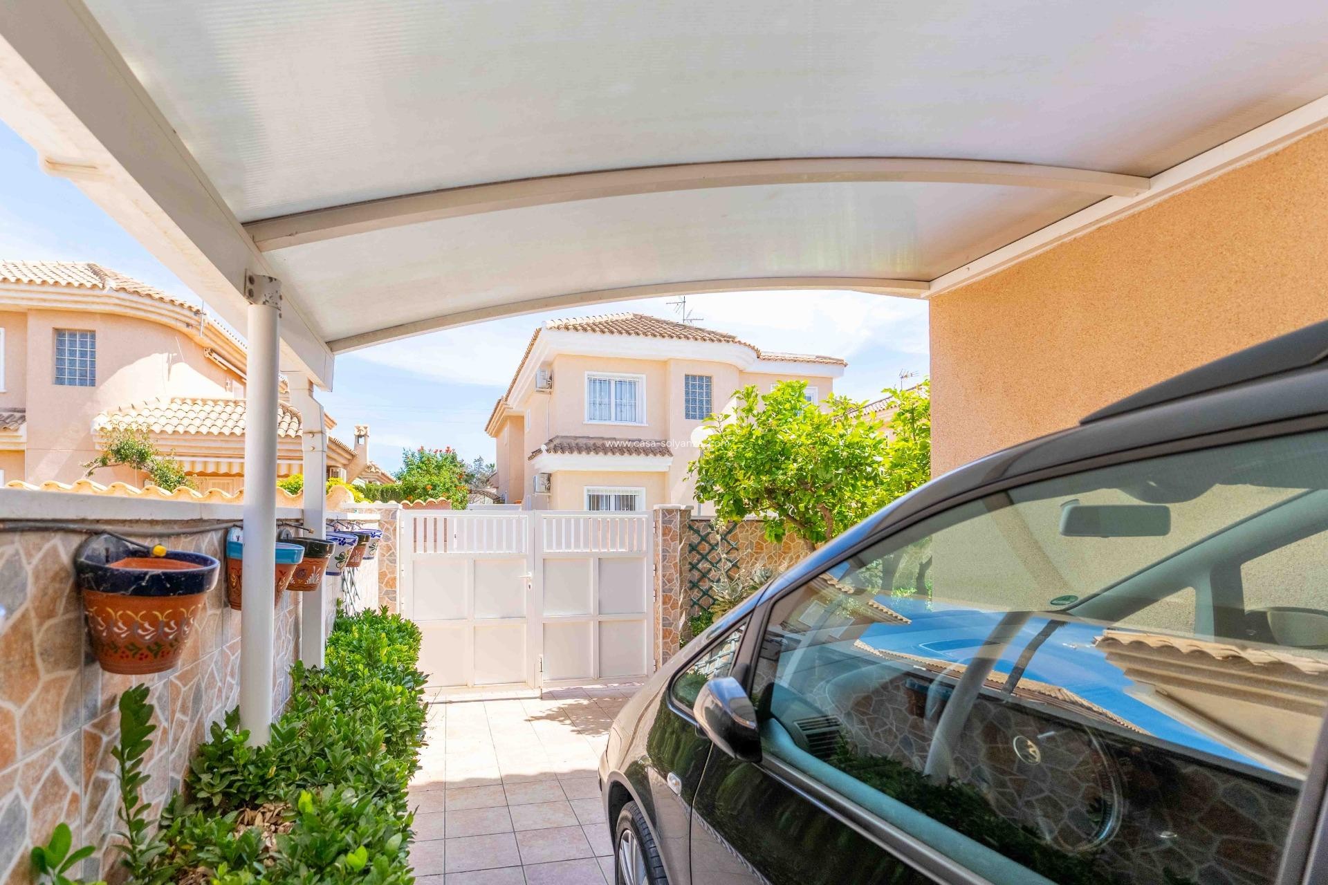 Revente - Villa - Orihuela Costa - Punta Prima