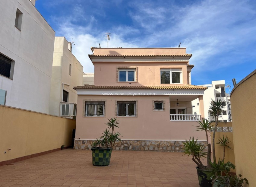 Revente - Villa - Orihuela Costa - Villamartín