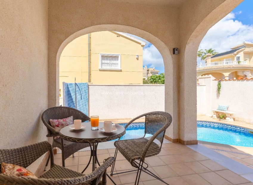 Revente - Villa - Orihuela - Orihuela Costa