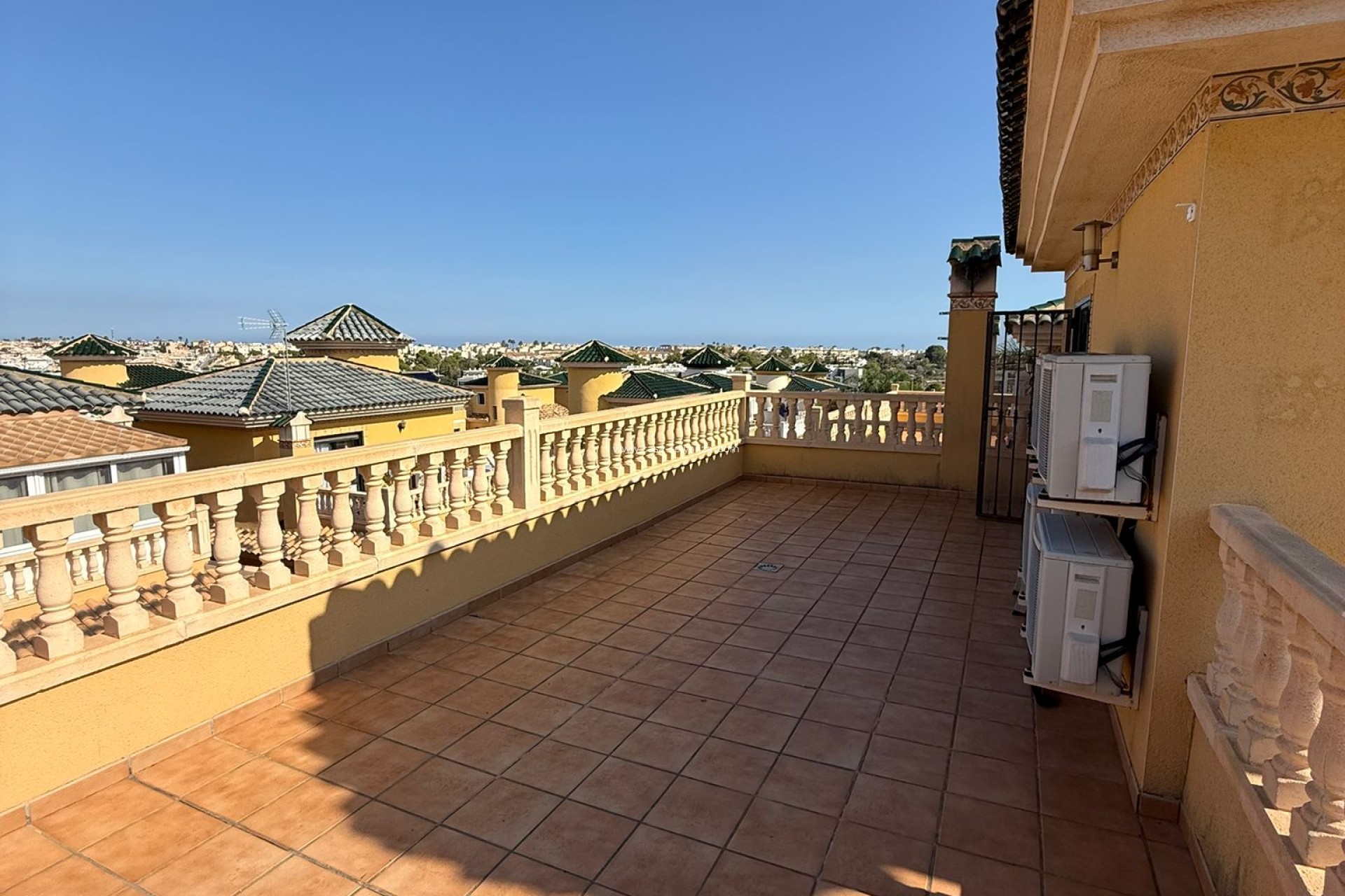 Revente - Villa - Orihuela - Villamartin