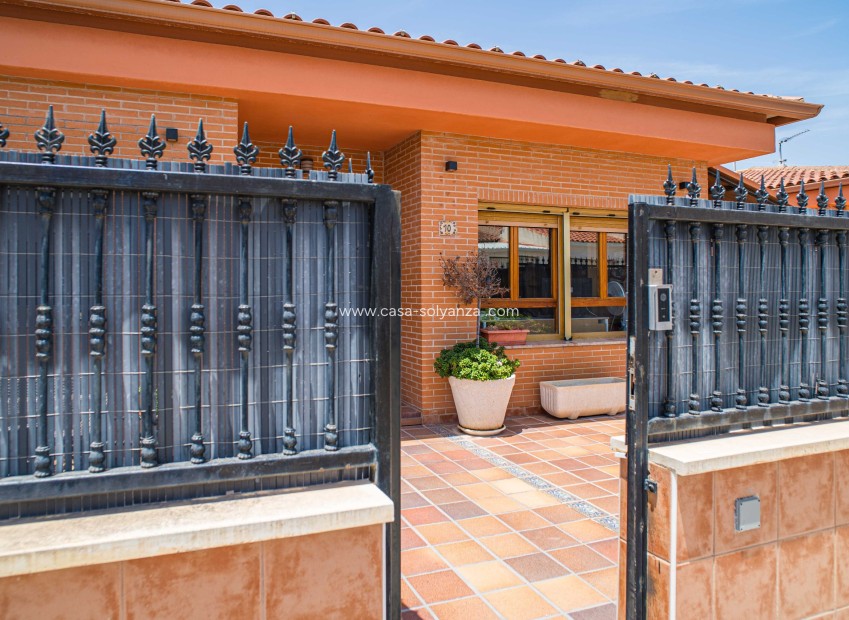 Revente - Villa - Pinoso - CL SALINAS 10, 03650 EL PINOS