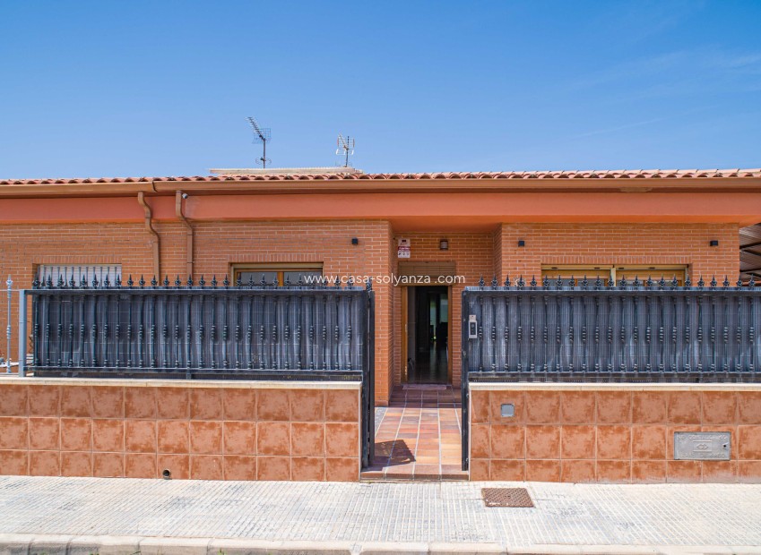 Revente - Villa - Pinoso - CL SALINAS 10, 03650 EL PINOS