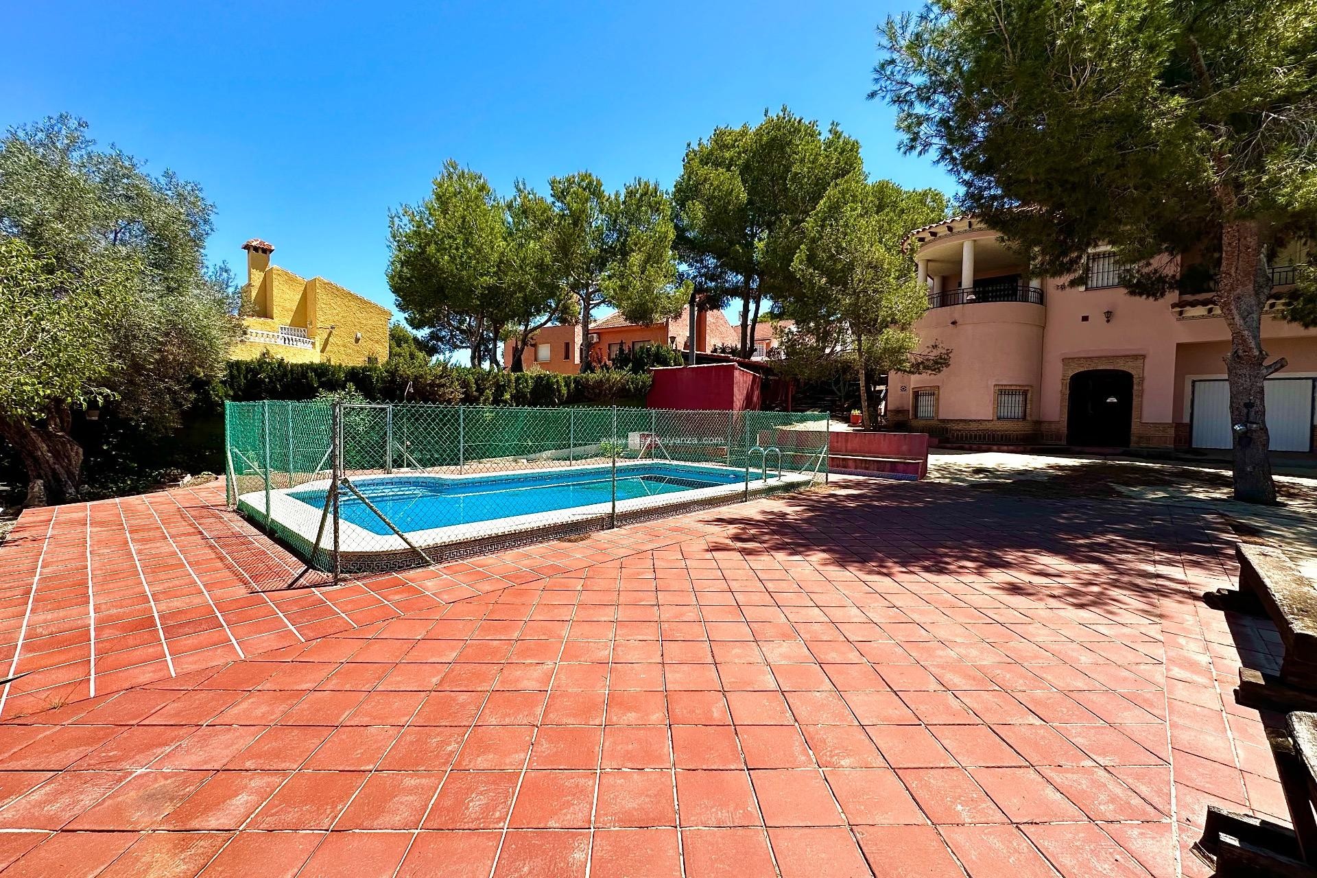 Revente - Villa - San Miguel de Salinas - Ciudad de las comunicaciones