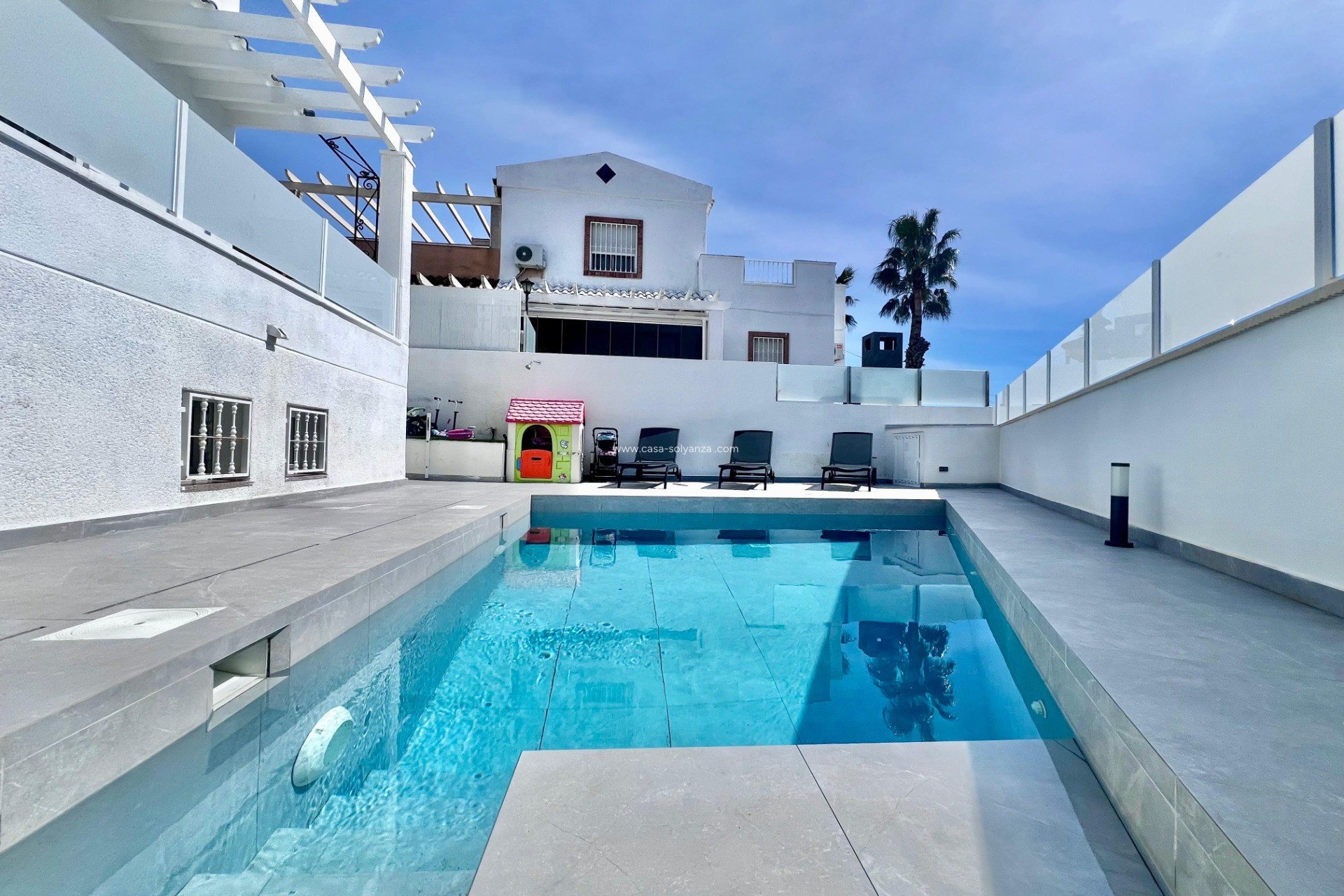 Revente - Villa - San Miguel de Salinas - Las Filipinas