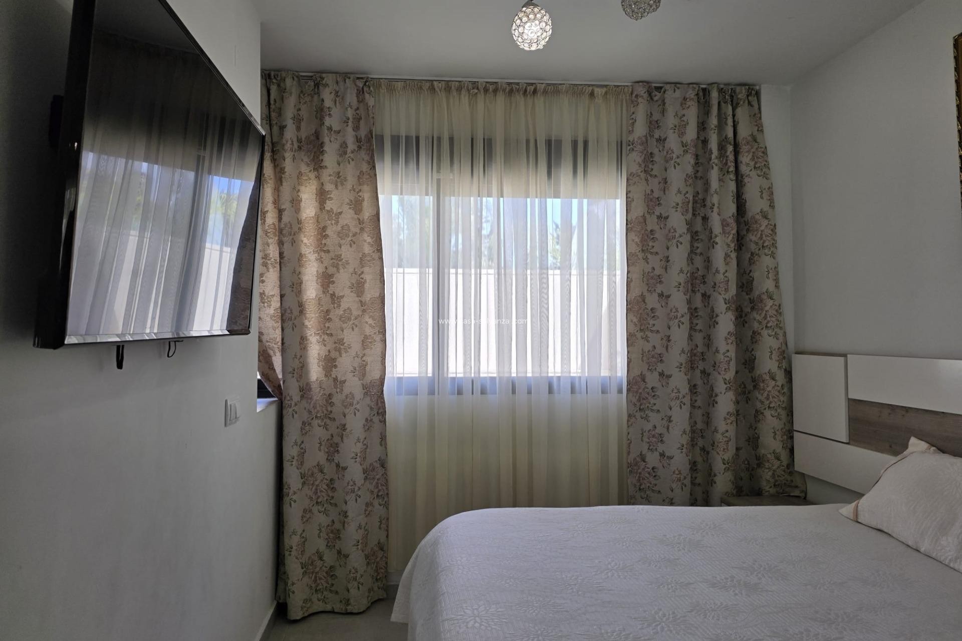 Revente - Villa - San Pedro del Pinatar - Villa Alegría