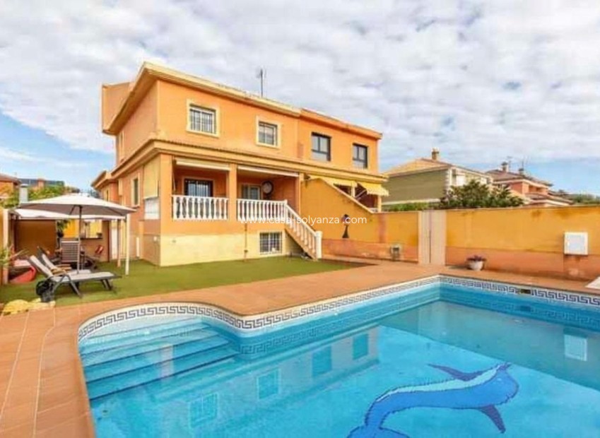 Revente - Villa - Torrevieja - Aguas nuevas