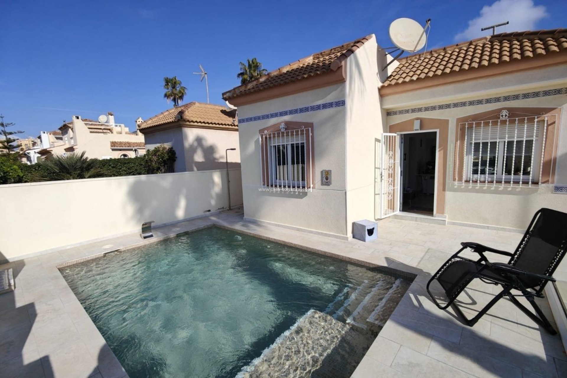 Revente - Villa - Torrevieja - Aguas nuevas