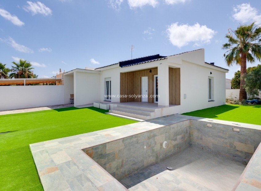 Revente - Villa - Torrevieja - El chaparral