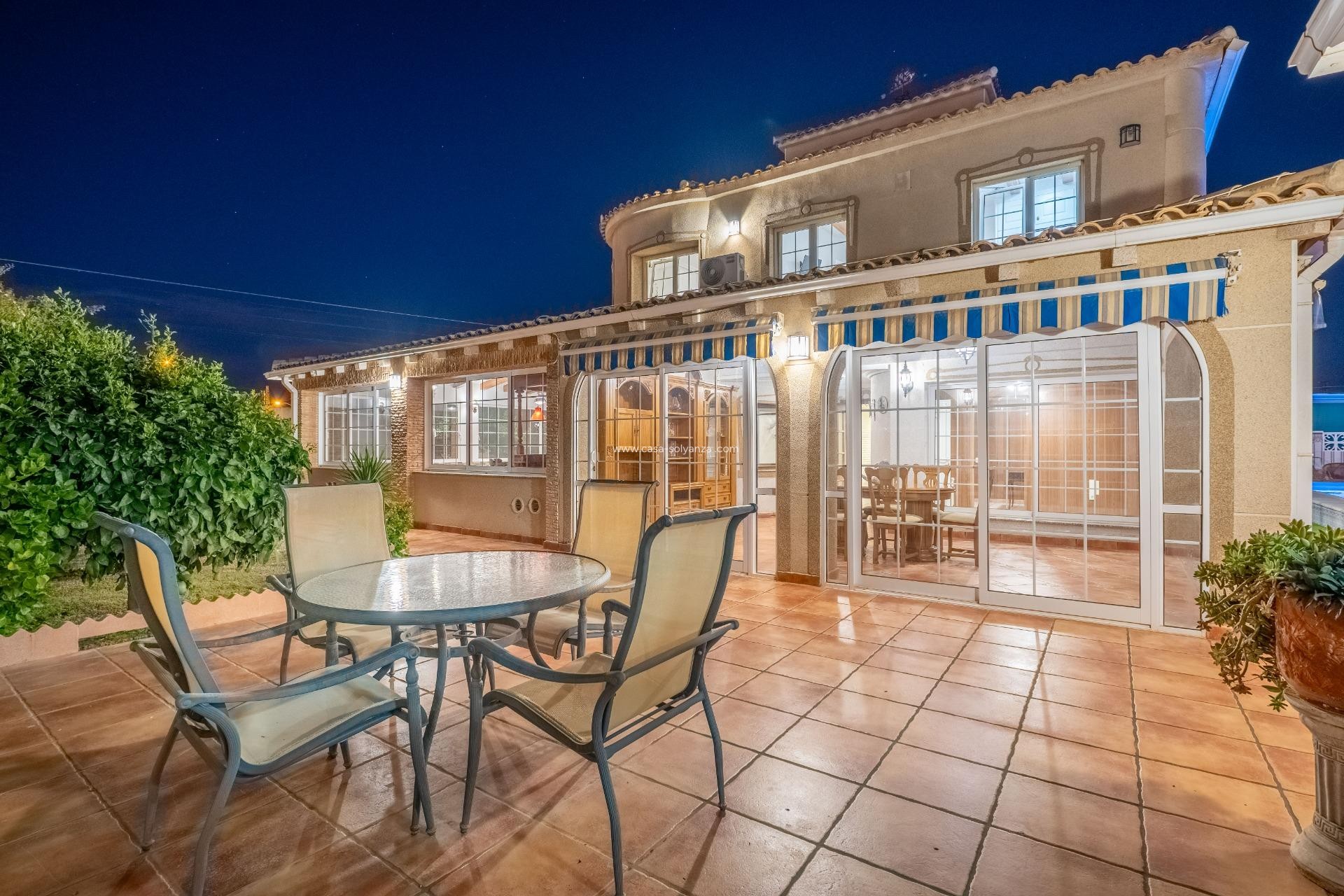 Revente - Villa - Torrevieja - El chaparral