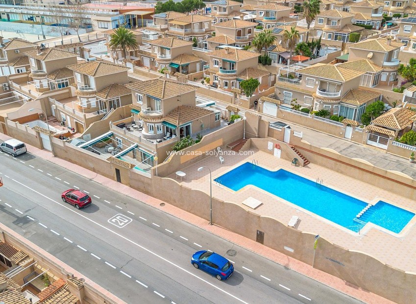 Revente - Villa - Torrevieja - Los Balcones