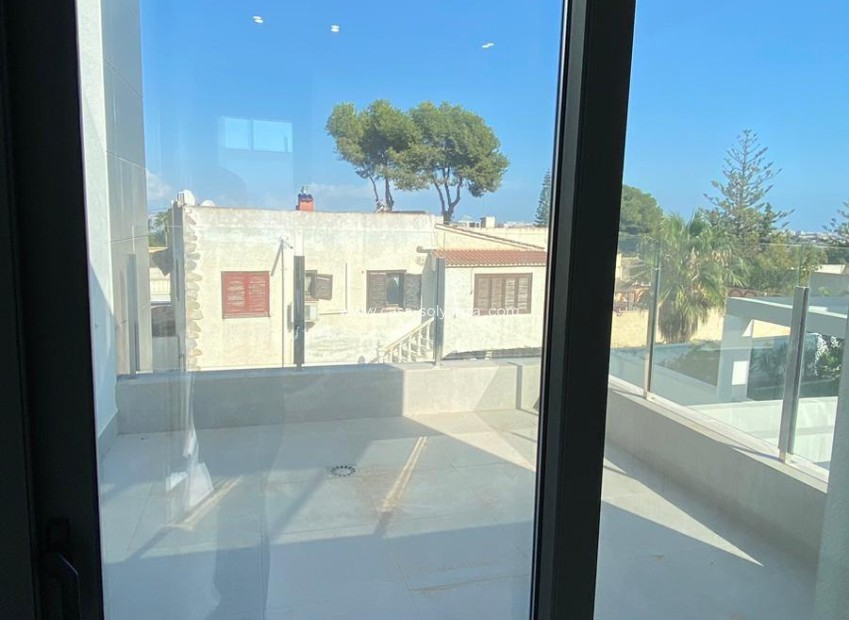 Revente - Villa - Torrevieja - Los Balcones