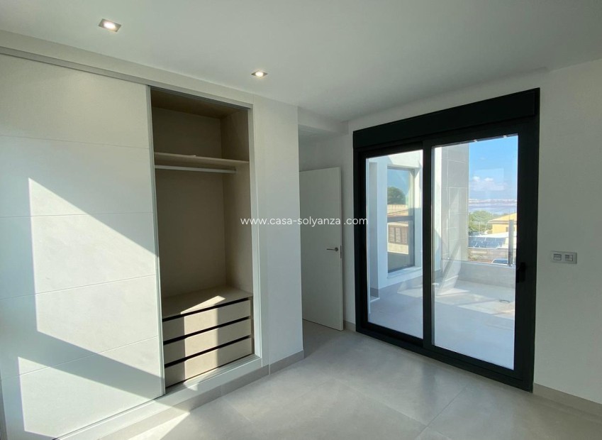 Revente - Villa - Torrevieja - Los Balcones