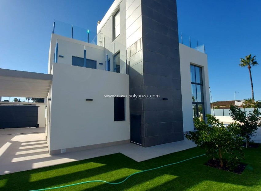 Revente - Villa - Torrevieja - Los Balcones