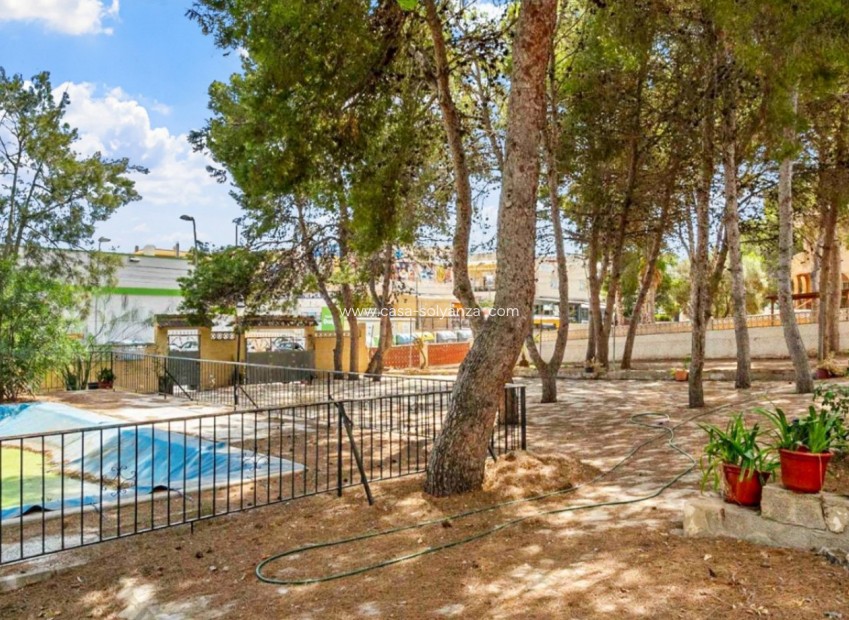 Revente - Villa - Torrevieja - Los Balcones