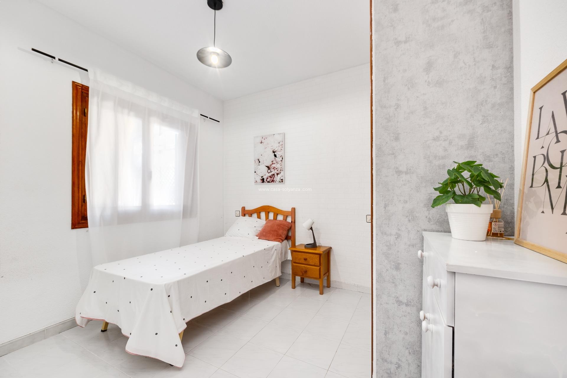 Revente - Villa - Torrevieja - Nueva Torrevieja