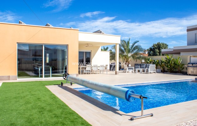 Semi-Detached Villa - Resale - Torrevieja - La Siesta