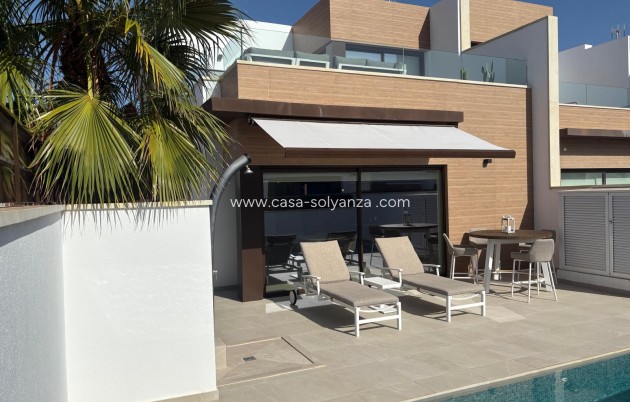 Semi-Detached Villa - Wiederverkauf - Algorfa - La Finca Golf Resort