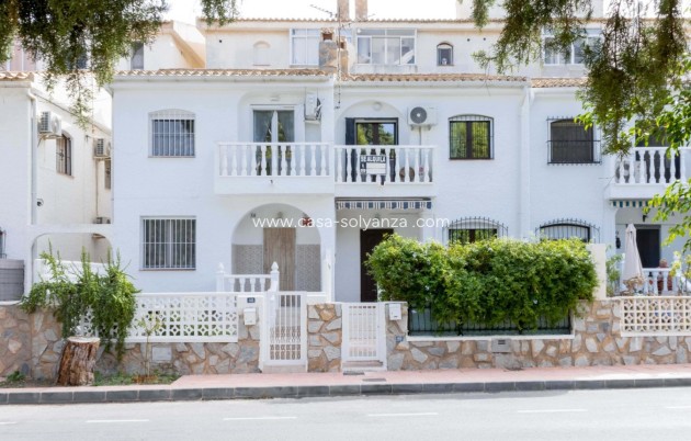 Stadthaus - Wiederverkauf - Orihuela Costa - La Zenia