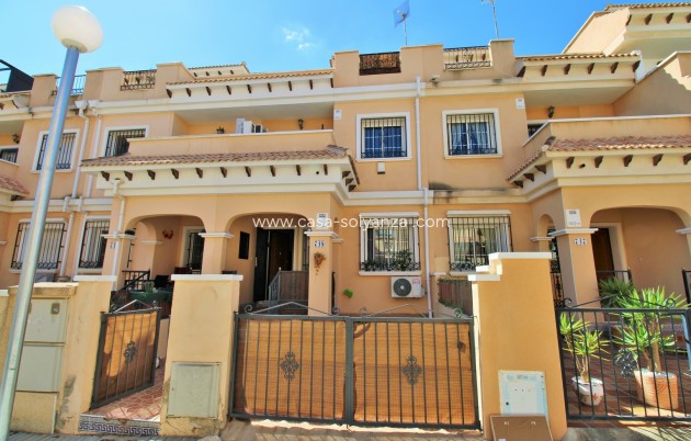 Stadthaus - Wiederverkauf - Villamartín - MM-61152