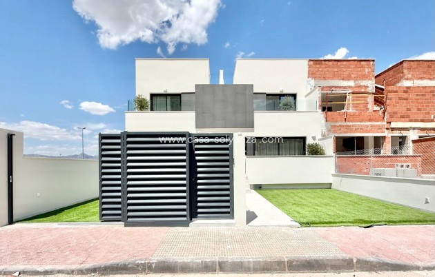 Townhouse - New Build - Cox - San Fernando