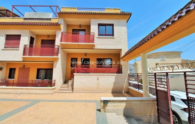Townhouse - Resale - Los Desamparados - Los Desamparados