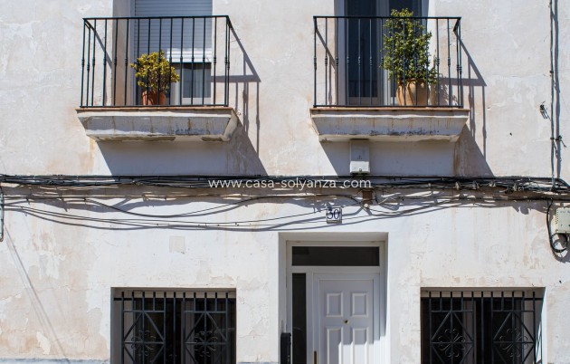 Townhouse - Resale - Pinoso - Avenida Maisonnave 30