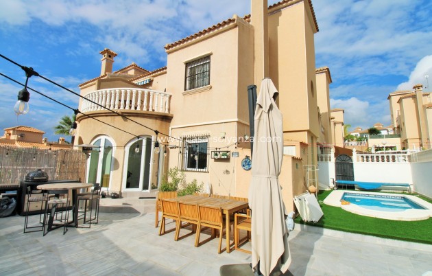 Townhouse - Resale - Villamartin - Villamartín