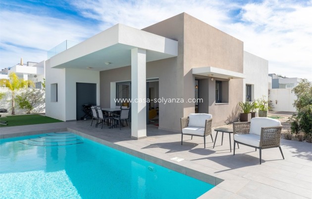 Villa - Herverkoop - Benijofar - Costa Blanca