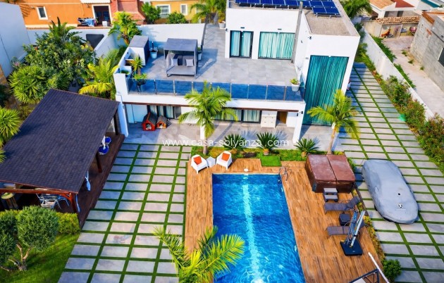 Villa - Herverkoop - Los Balcones - Costa Blanca