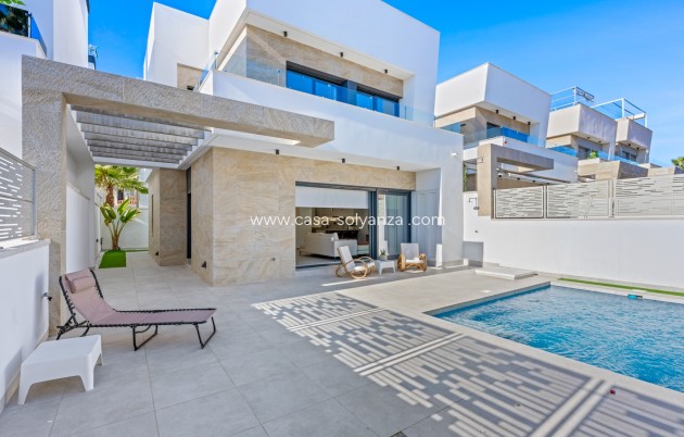 Villa - Herverkoop - Orihuela Costa - Costa Blanca