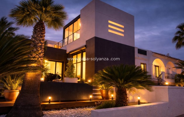 Villa - Herverkoop - Orihuela Costa - Costa Blanca