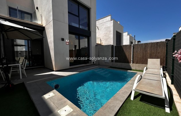 Villa - Herverkoop - Orihuela Costa - CSCN-86638