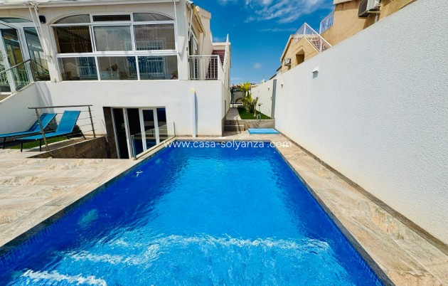 Villa - Herverkoop - Orihuela Costa - Playa Flamenca