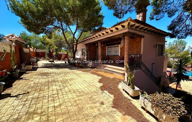 Villa - Herverkoop - San Miguel de Salinas - Ciudad de las comunicaciones