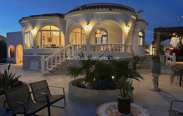 Villa - Herverkoop - Torrevieja - Costa Blanca