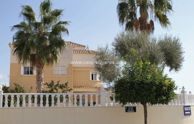 Villa - Herverkoop - Torrevieja - La Siesta