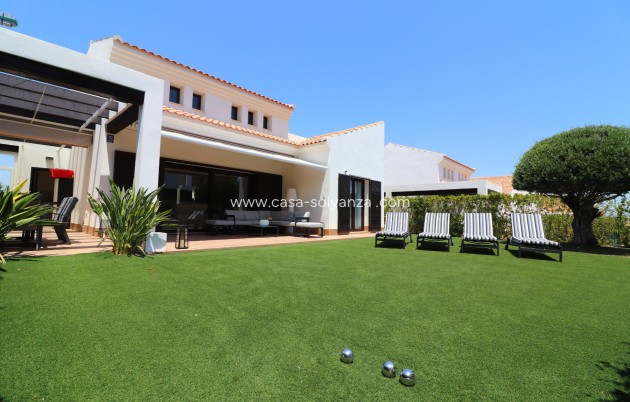 Villa - Resale - Algorfa - La Finca Golf Resort