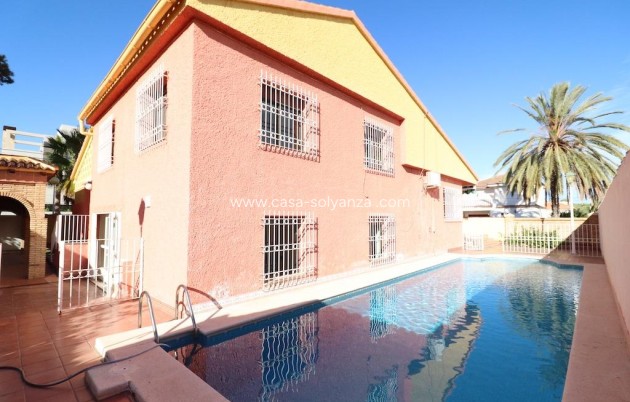 Villa - Resale - Cabo Roig - MUY CERCA DE LA PLAYA