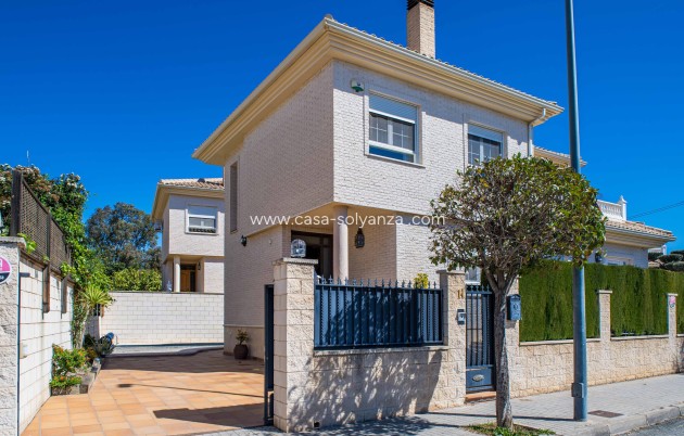 Villa - Resale - Elda - Elda