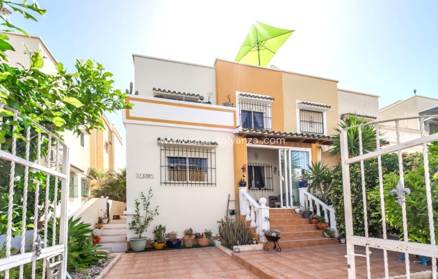 Villa - Resale - Los Altos - Res Valle de los pinos