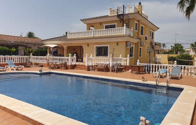 Villa - Resale - Los Balcones - Costa Blanca