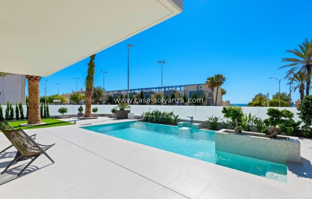 Villa - Resale - Orihuela Costa - Campoamor