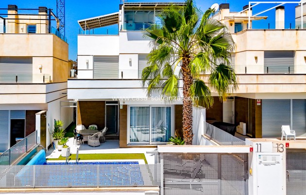 Villa - Resale - Orihuela Costa - Lomas de Cabo Roig