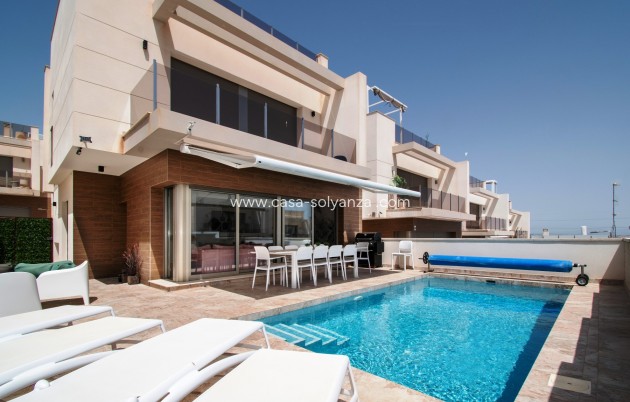 Villa - Resale - Orihuela Costa - Villamartín