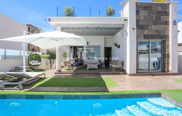 Villa - Resale - Orihuela Costa - Villamartín