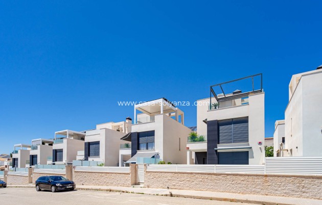 Villa - Resale - Punta Prima - Punta Prima