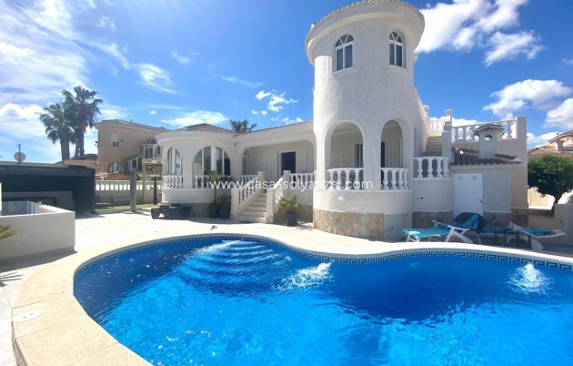Villa - Resale - San Miguel de Salinas - Blue Lagoon